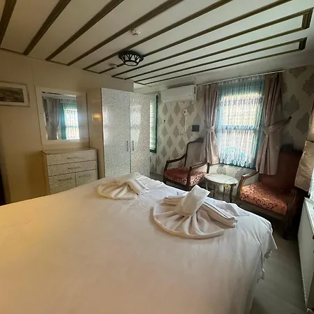 Sophia Apartment